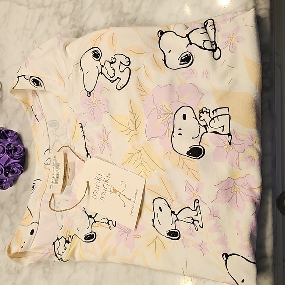 Nwt Snoopy Peanuts Munki Munki 2pc Pajama set w/shorts Womens Pink white - Picture 8 of 14
